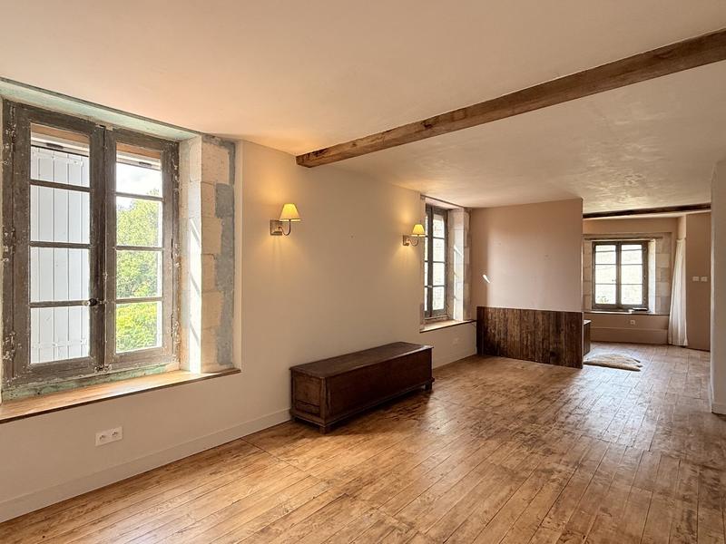 Maison - 260 m² - 7 pièces