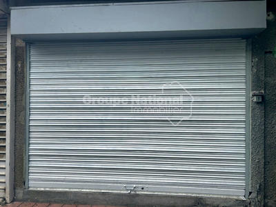 Local d'activité / Entrepôt - 57 m²