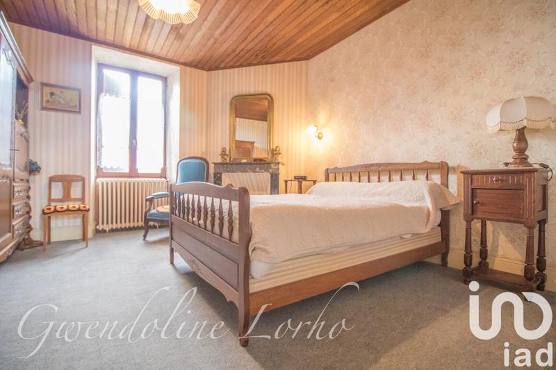 Maison - 212 m² - 8 pièces