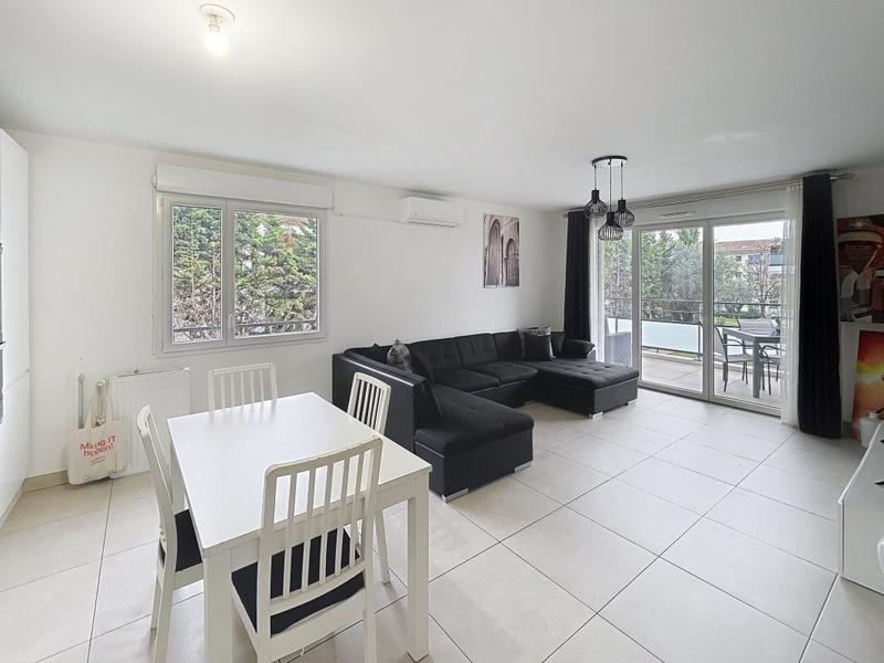 Appartement - 65 m² - 3 pièces