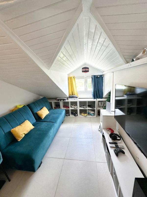 Appartement - 80 m² - 4 pièces