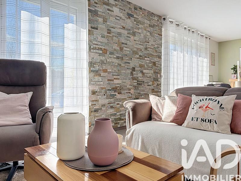 Maison - 98 m² - 4 pièces