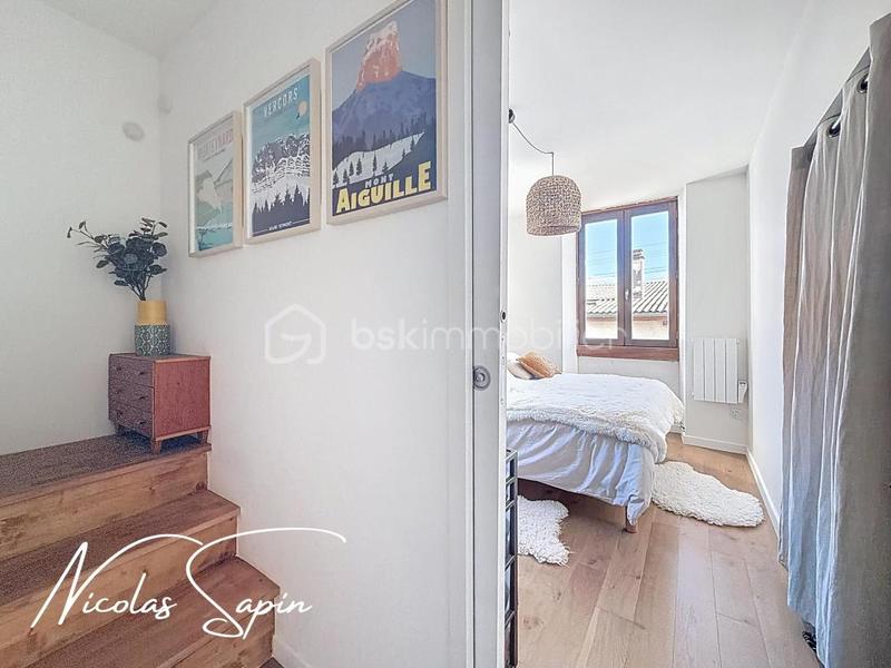 Appartement - 75 m² - 3 pièces