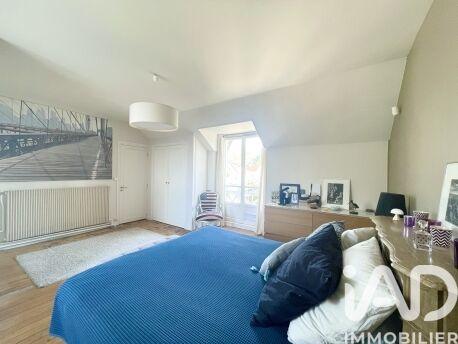 Maison - 171 m² - 8 pièces