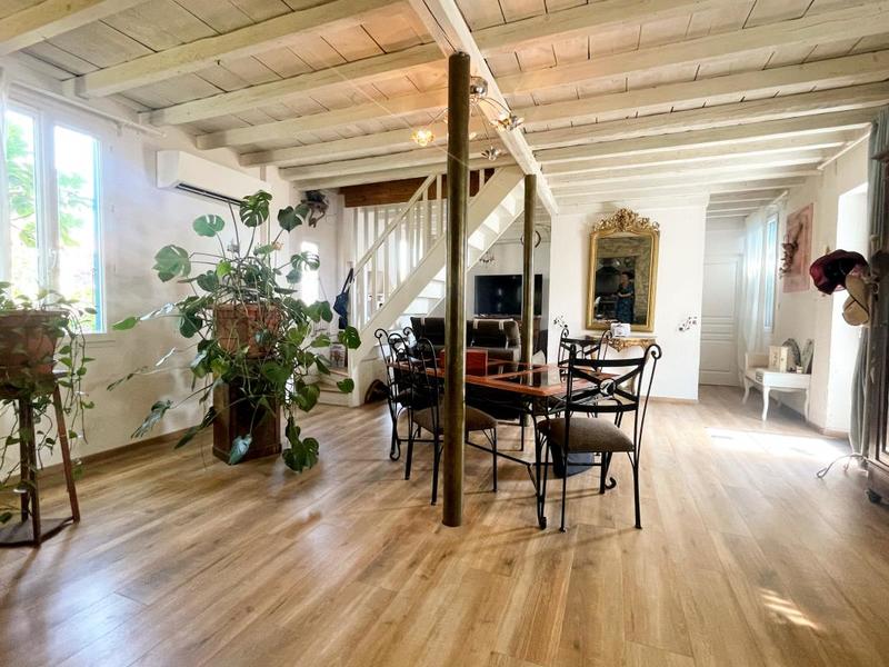 Maison - 186 m² - 6 pièces