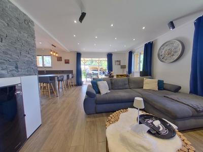 Maison - 122 m² - 5 pièces