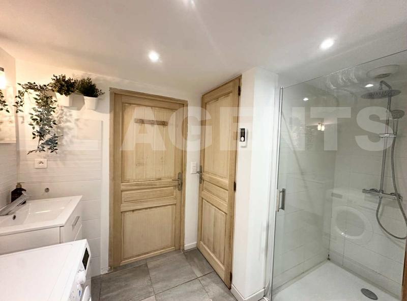 Maison de maîtres - 280 m² - 11 pièces