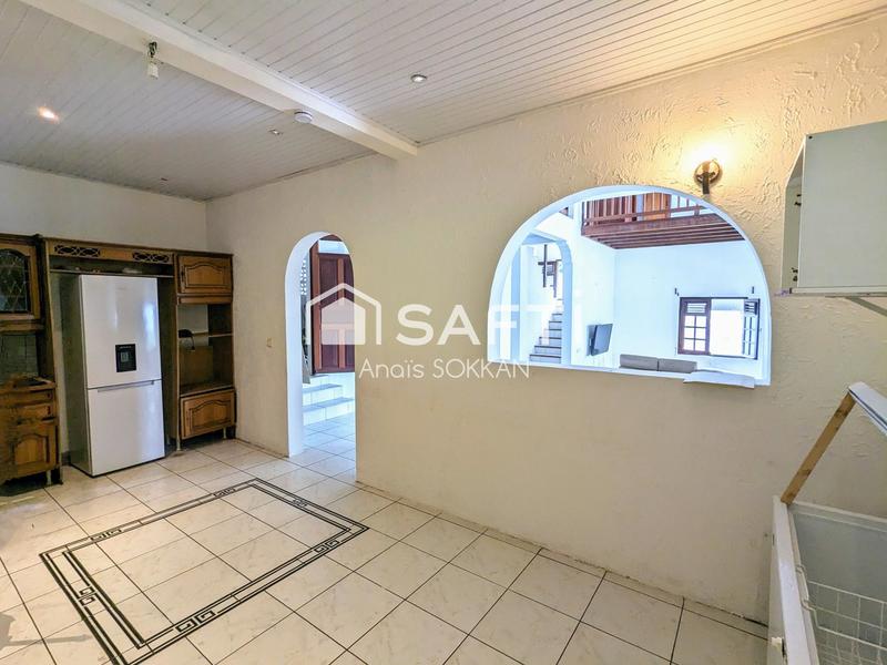 Maison - 200 m² - 5 pièces