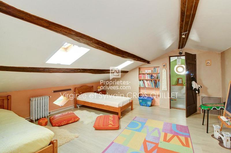 Maison - 200 m² - 10 pièces