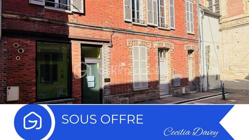 Local d'activité / Entrepôt - 72 m² - 7 pièces