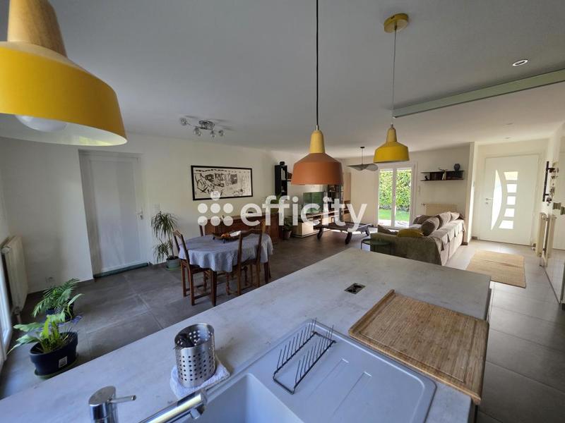 Maison - 97 m² - 4 pièces