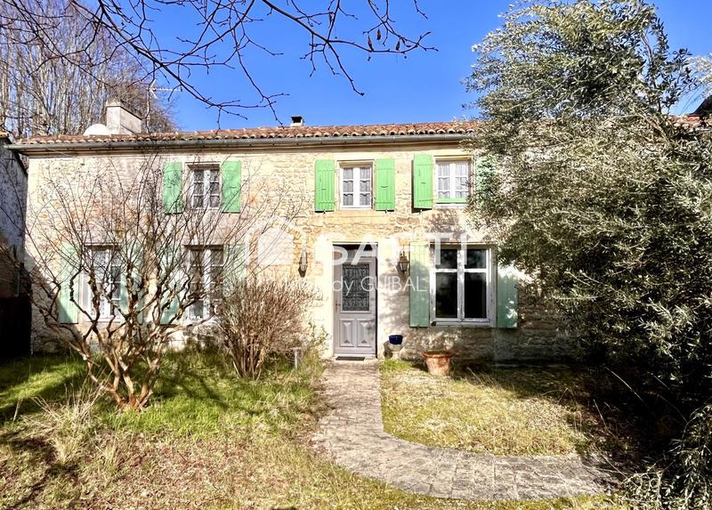 Maison - 206 m² - 7 pièces