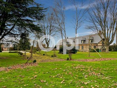 Propriété - 236 m² - 6 pièces