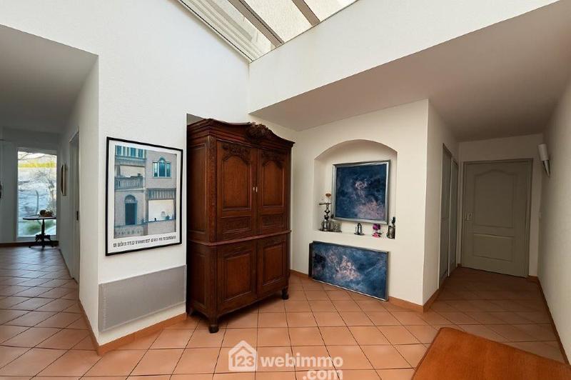 Villa - 220 m² - 10 pièces