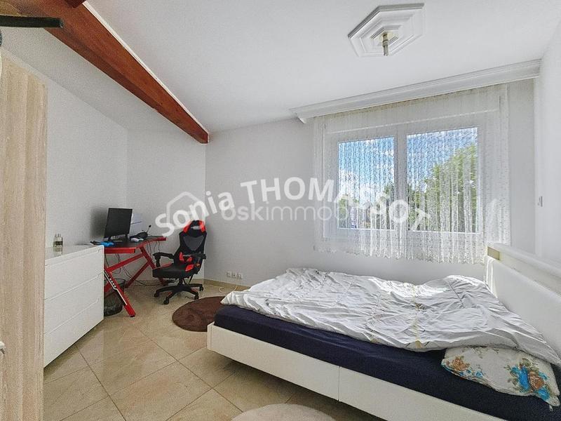 Maison - 260 m² - 7 pièces