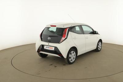 Toyota Aygo 1.0 Vvt-i X-Play 5p 69 ch