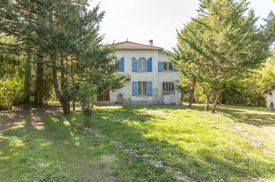 Propriété - 149 m² - 4 pièces