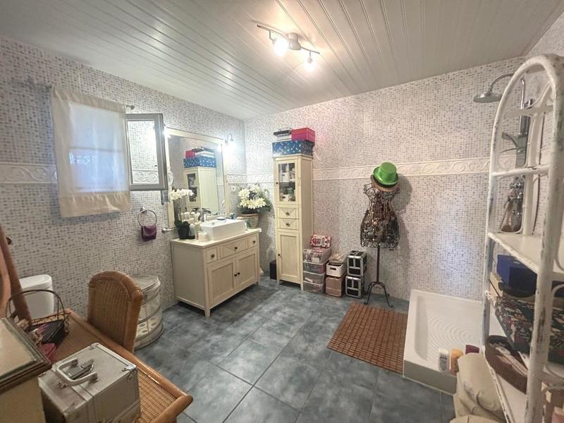 Propriété - 150 m² - 4 pièces