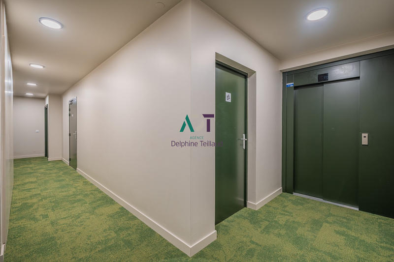 Appartement - 84 m² - 4 pièces