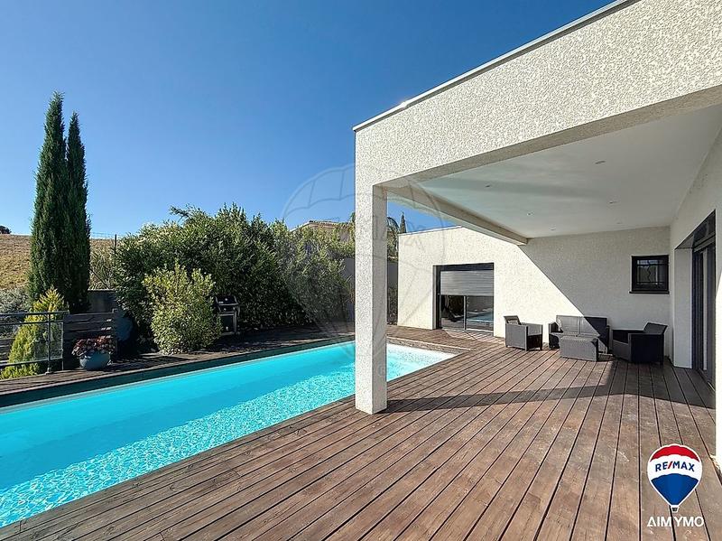 Villa - 196 m² - 6 pièces