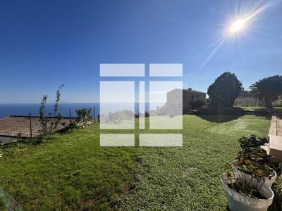 Villa - 196 m² - 6 pièces