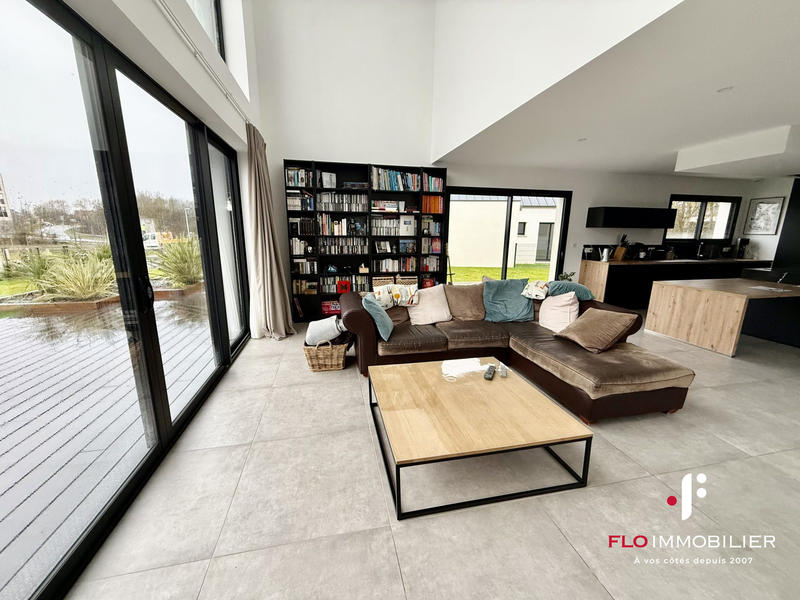 Maison - 167 m² - 7 pièces