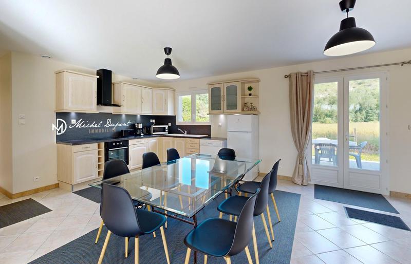 Maison - 106 m² - 4 pièces