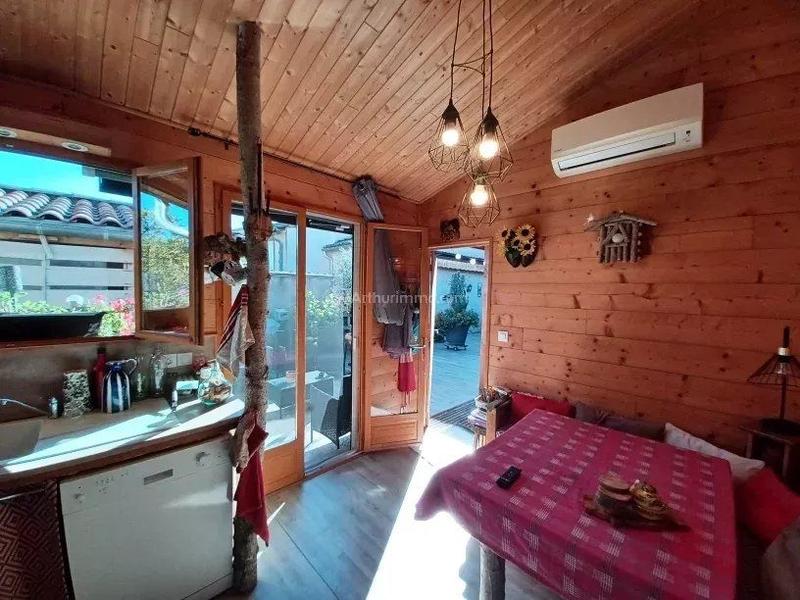 Maison - 182 m² - 7 pièces