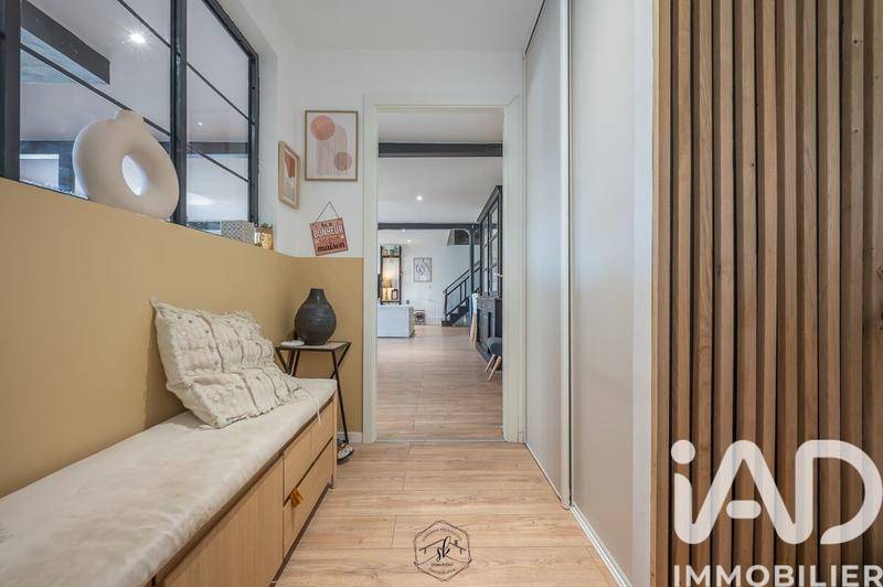 Maison - 230 m² - 7 pièces