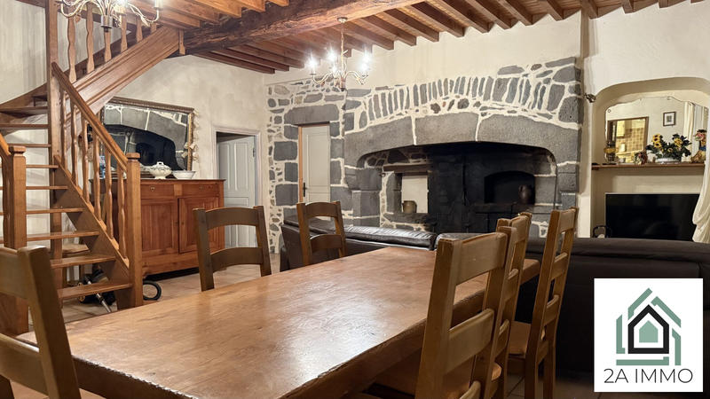 Maison - 209 m² - 6 pièces