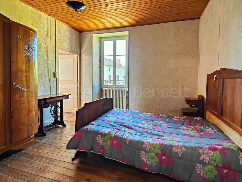 Maison en pierre - 194 m² - 10 pièces