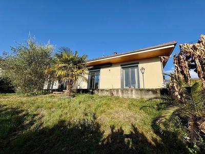 Maison - 143 m² - 5 pièces