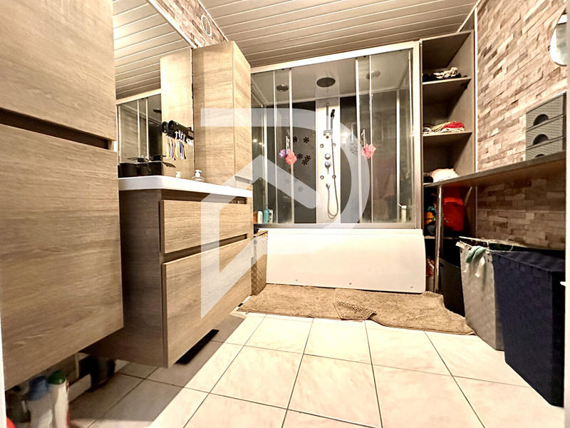 Maison - 141 m² - 4 pièces