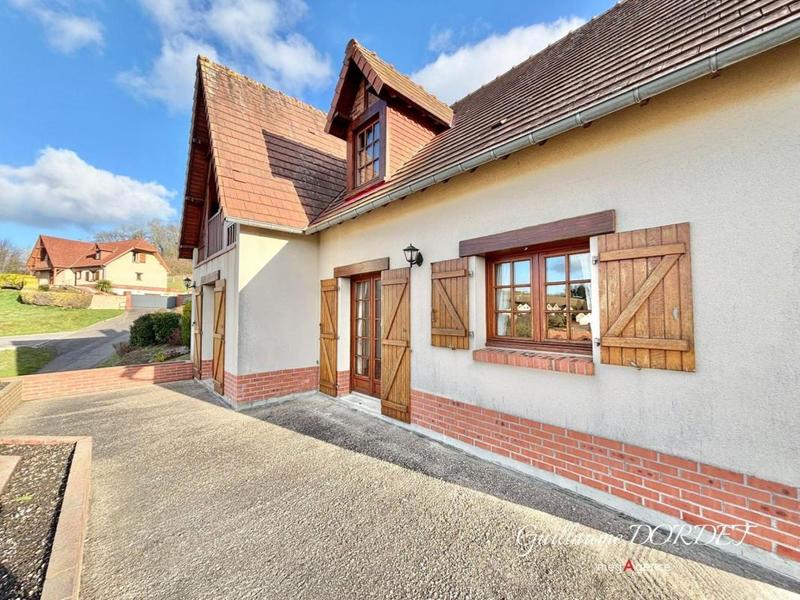 Maison traditionnelle - 112 m² - 3 pièces