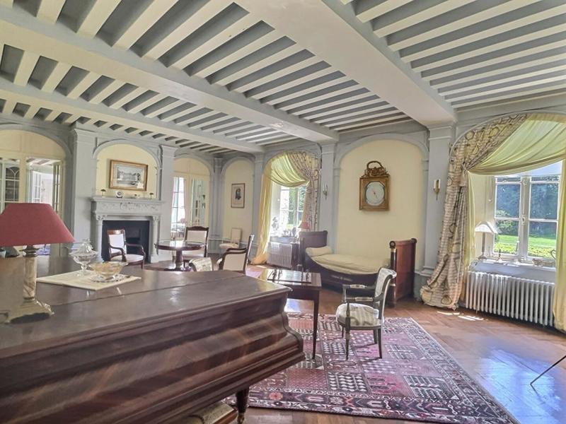 Château - 926 m² - 25 pièces