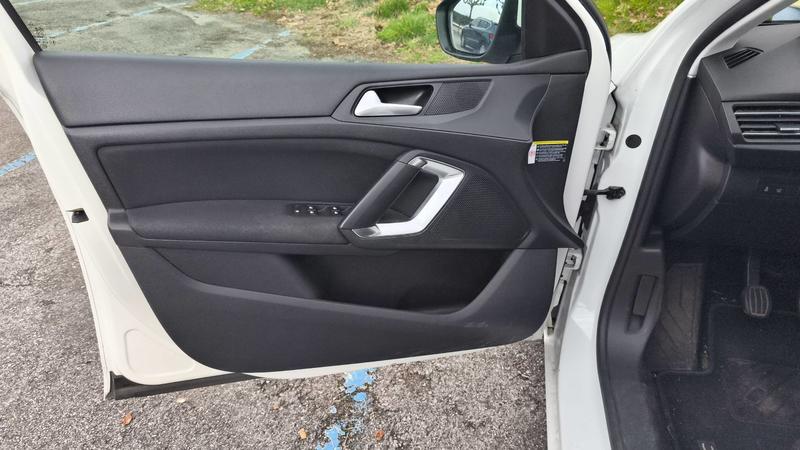 Peugeot 308 II 1.2 PureTech 130 Allure