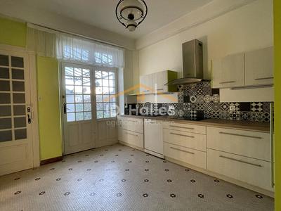 Maison - 145 m² - 6 pièces