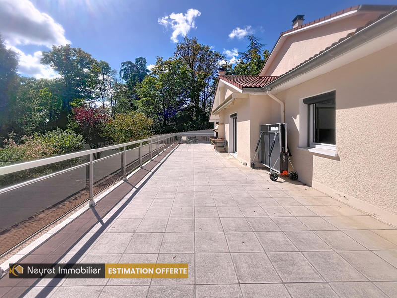 Villa - 190 m² - 7 pièces