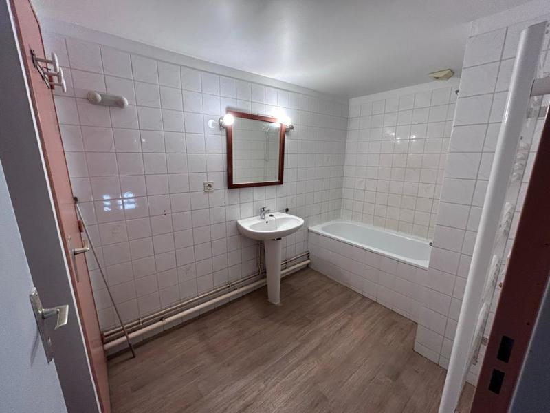 Appartement - 64 m² - 2 pièces