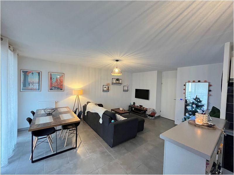 Appartement - 60 m² - 3 pièces