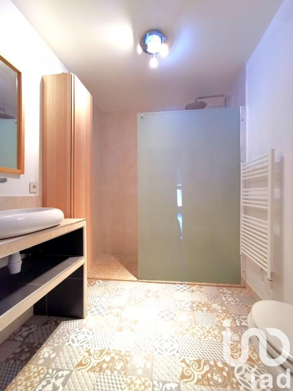 Maison - 210 m² - 9 pièces