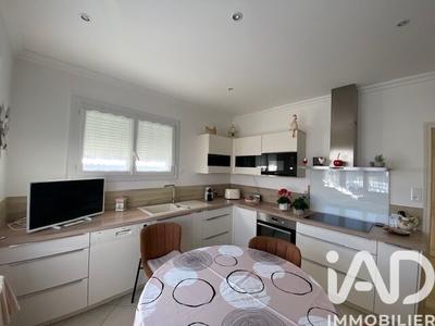 Maison - 98 m² - 5 pièces