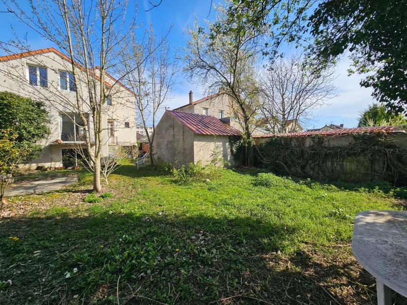 Maison - 170 m² - 8 pièces