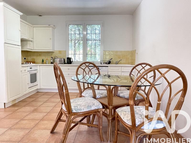 Maison - 433 m² - 16 pièces