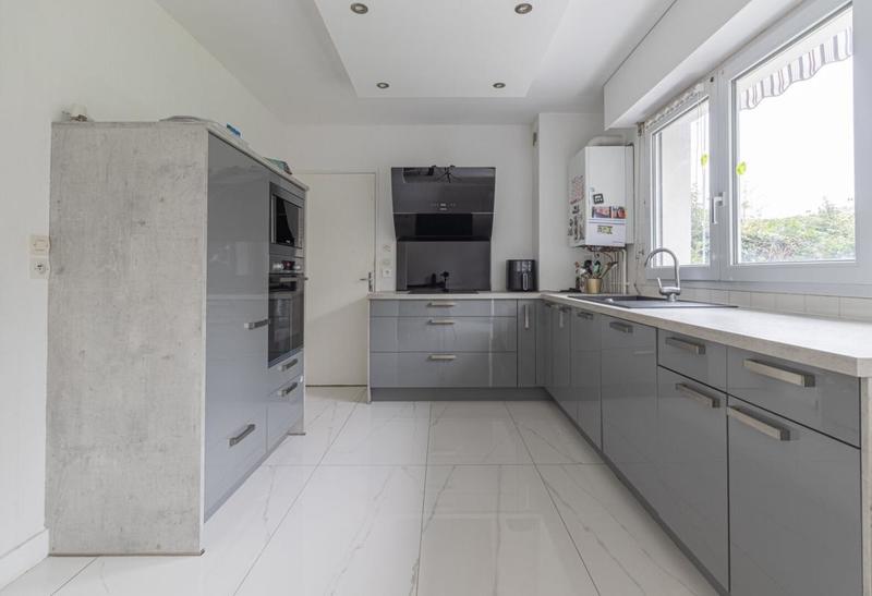 Maison - 145 m² - 6 pièces