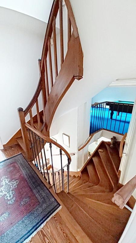 Maison - 191 m² - 7 pièces