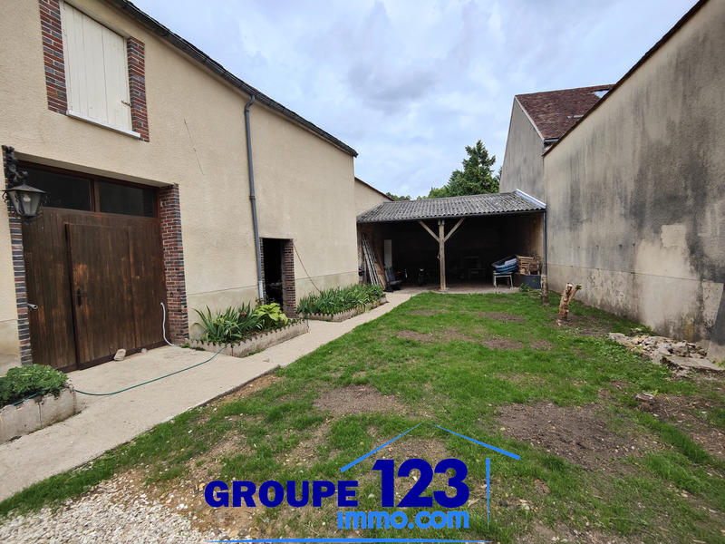 Maison - 205 m² - 9 pièces