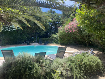 Mas - 254 m² - 10 pièces