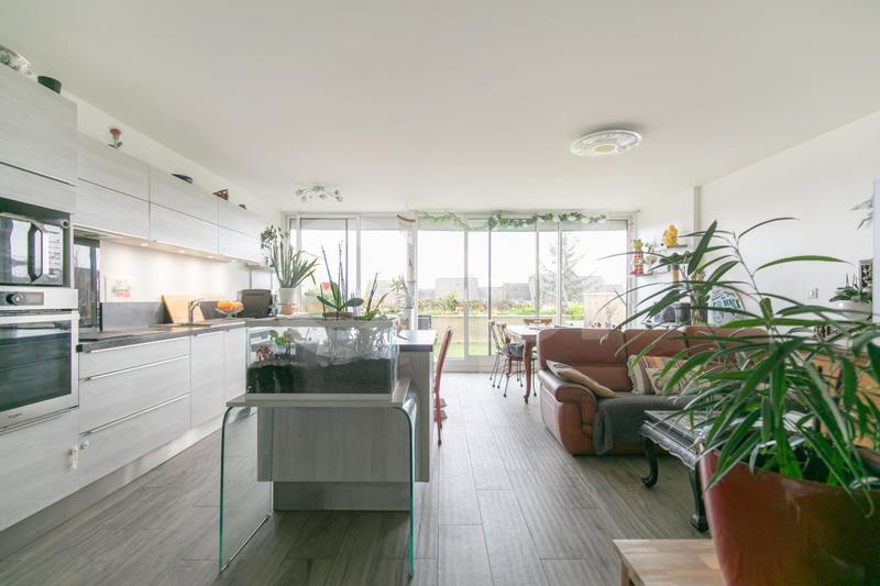 Appartement - 90 m² - 4 pièces