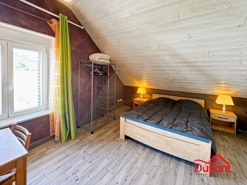 Maison - 338 m² - 8 pièces